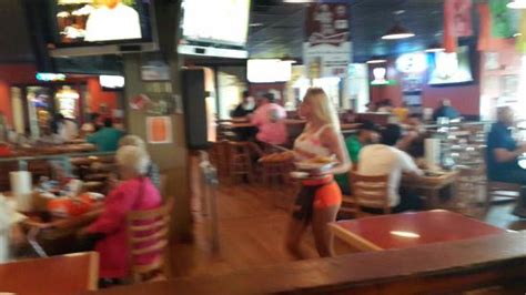 Hooters Atlantic City, NJ .